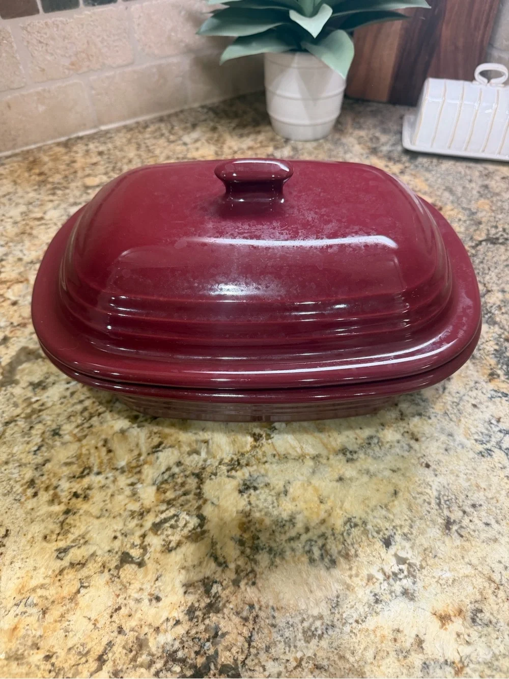 The Pampered Chef Burgundy Covered Ceramic Casserole